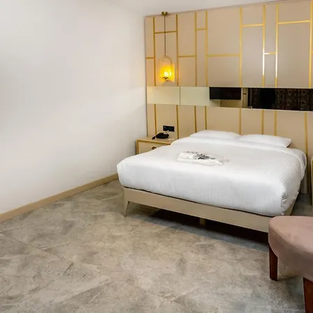 Anemon Kent Hotel