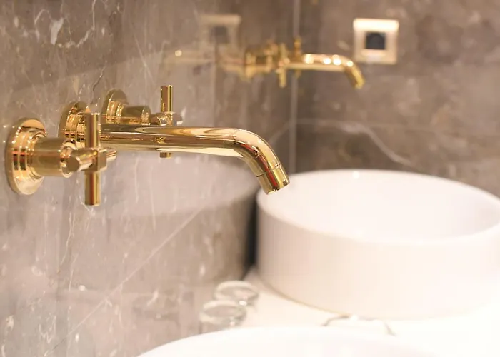 Anemon Kent Hotell 4*