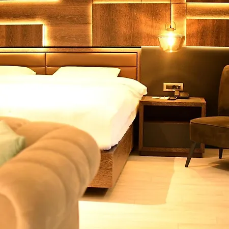 Anemon Kent Hotel 4*