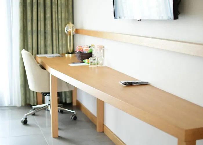 Anemon Kent Hotel 4*